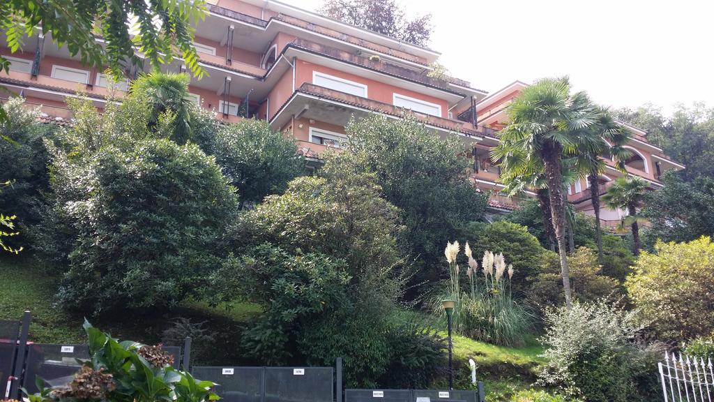 Apartament Le Colonne Stresa Zewnętrze zdjęcie
